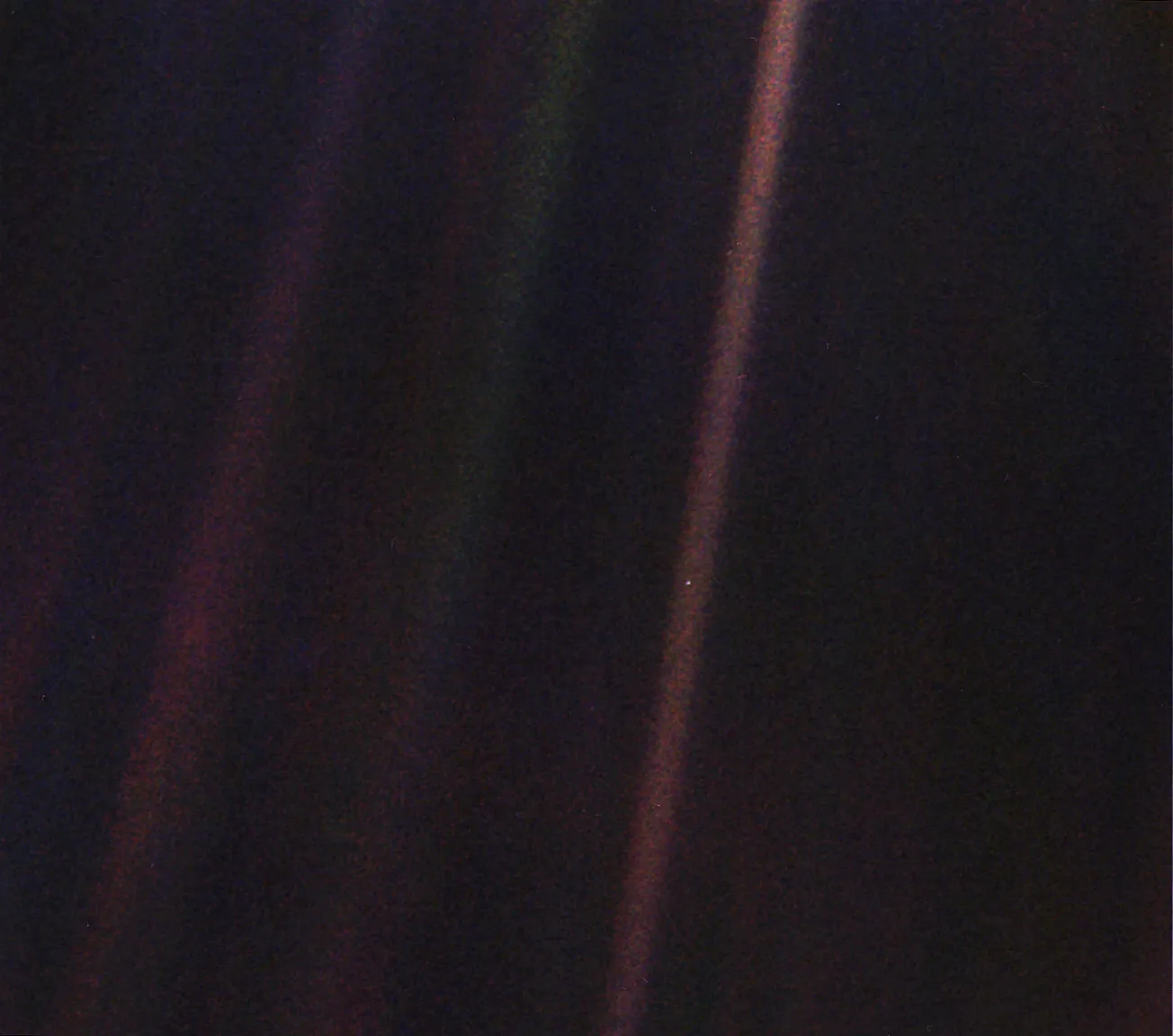 The Voyager 1 Pale Blue Dot photo of Earth